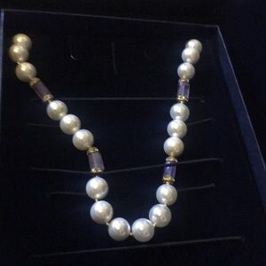Pearl and amethyst necklace